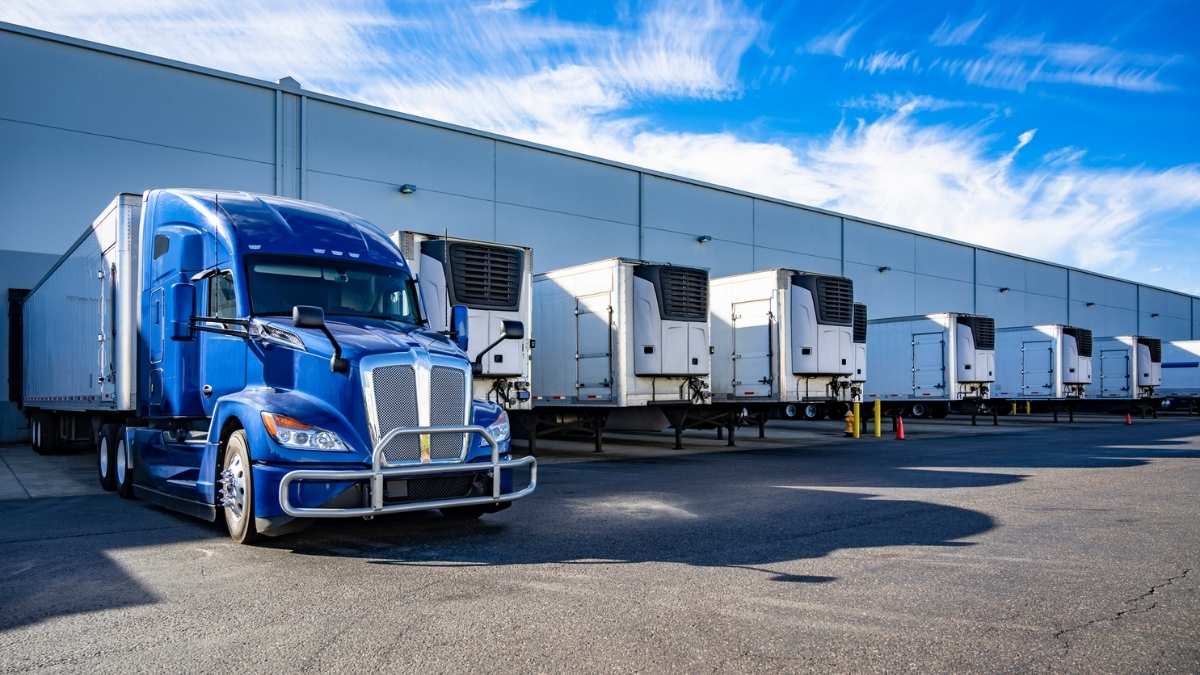 Choose the right drop trailer strategy for your business